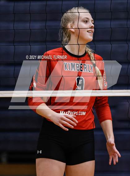 Thumbnail 2 in Weiser vs Kimberly (3A State Tournament) photogallery.