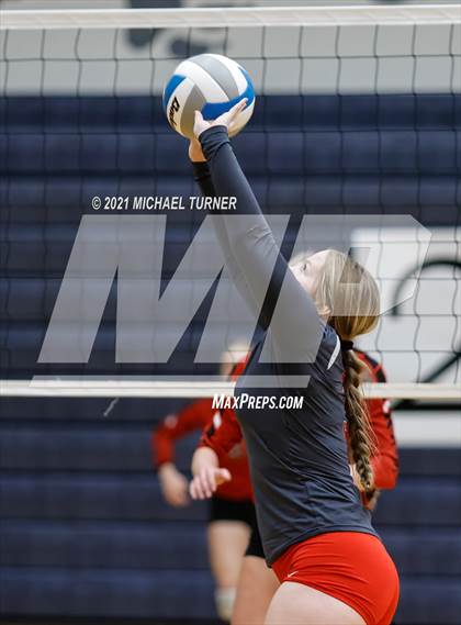 Thumbnail 3 in Weiser vs Kimberly (3A State Tournament) photogallery.