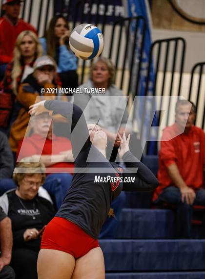 Thumbnail 2 in Weiser vs Kimberly (3A State Tournament) photogallery.