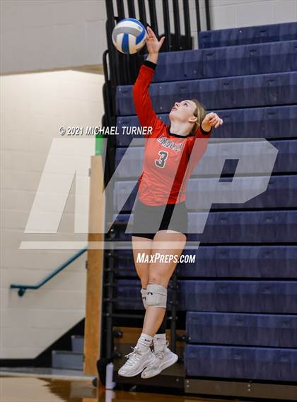 Thumbnail 3 in Weiser vs Kimberly (3A State Tournament) photogallery.