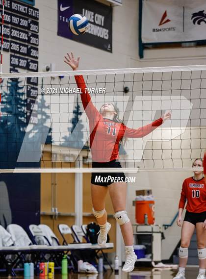Thumbnail 2 in Weiser vs Kimberly (3A State Tournament) photogallery.