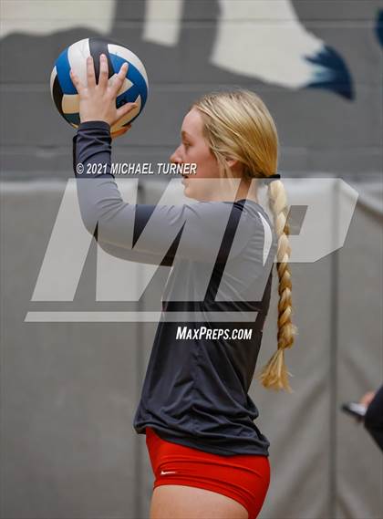 Thumbnail 3 in Weiser vs Kimberly (3A State Tournament) photogallery.