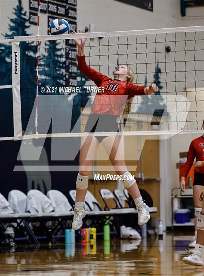 Thumbnail 1 in Weiser vs Kimberly (3A State Tournament) photogallery.