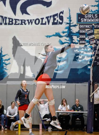 Thumbnail 2 in Weiser vs Kimberly (3A State Tournament) photogallery.