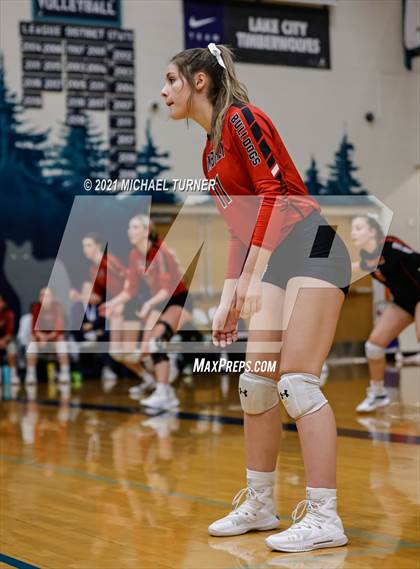 Thumbnail 2 in Weiser vs Kimberly (3A State Tournament) photogallery.