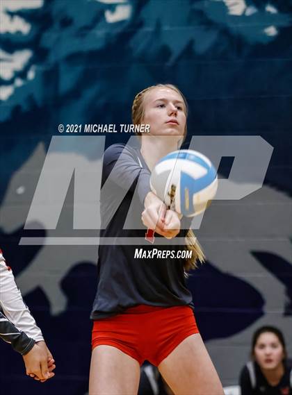 Thumbnail 3 in Weiser vs Kimberly (3A State Tournament) photogallery.