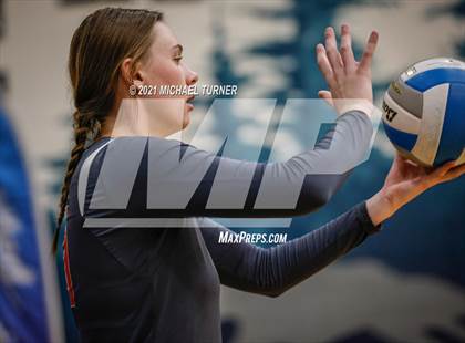 Thumbnail 1 in Weiser vs Kimberly (3A State Tournament) photogallery.