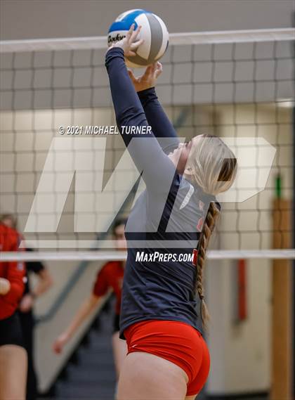 Thumbnail 3 in Weiser vs Kimberly (3A State Tournament) photogallery.