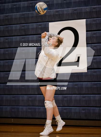 Thumbnail 1 in Weiser vs Kimberly (3A State Tournament) photogallery.