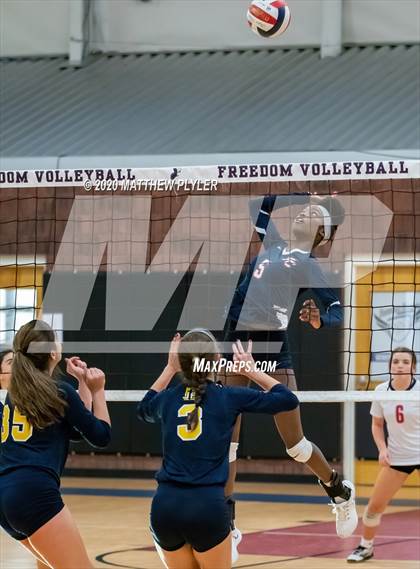 Thumbnail 1 in John Paul II Catholic vs Freedom Christian Academy (NCISAA 2A State Quarterfinals) photogallery.