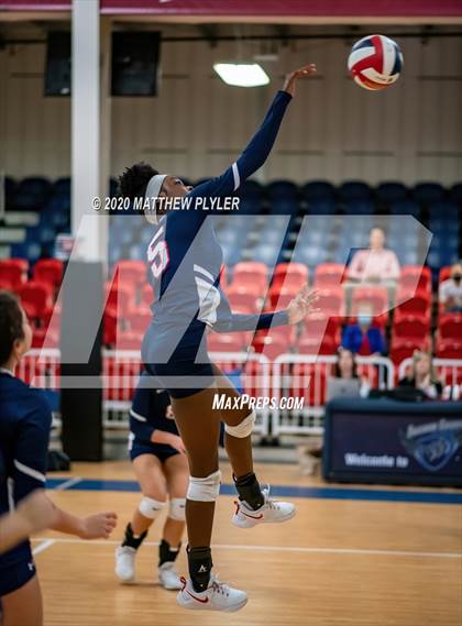 Thumbnail 3 in John Paul II Catholic vs Freedom Christian Academy (NCISAA 2A State Quarterfinals) photogallery.