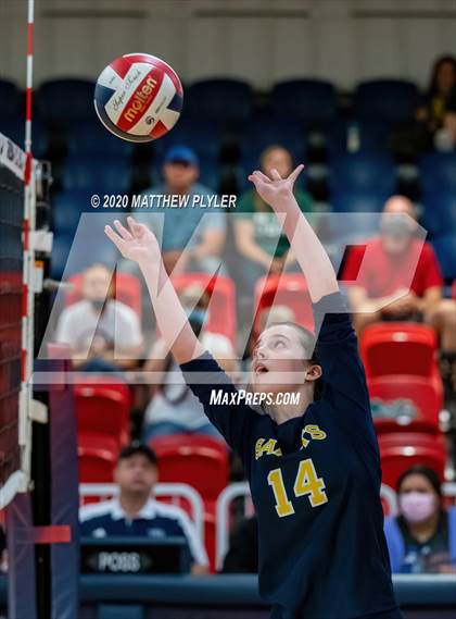 Thumbnail 2 in John Paul II Catholic vs Freedom Christian Academy (NCISAA 2A State Quarterfinals) photogallery.