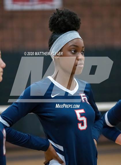 Thumbnail 1 in John Paul II Catholic vs Freedom Christian Academy (NCISAA 2A State Quarterfinals) photogallery.
