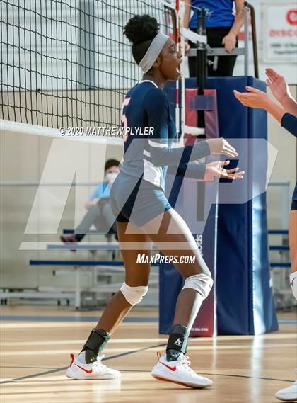 Thumbnail 3 in John Paul II Catholic vs Freedom Christian Academy (NCISAA 2A State Quarterfinals) photogallery.