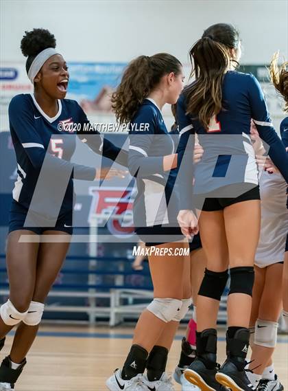 Thumbnail 1 in John Paul II Catholic vs Freedom Christian Academy (NCISAA 2A State Quarterfinals) photogallery.