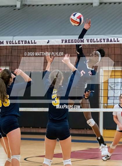 Thumbnail 2 in John Paul II Catholic vs Freedom Christian Academy (NCISAA 2A State Quarterfinals) photogallery.