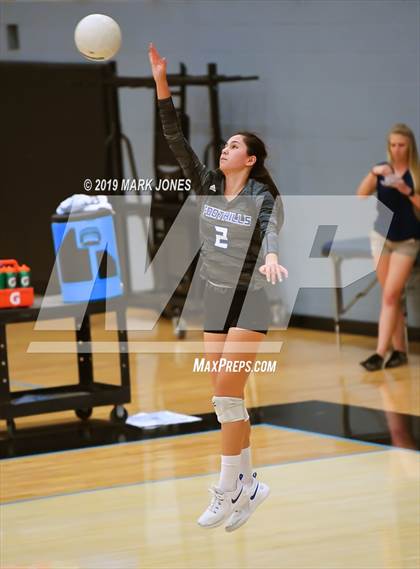 Thumbnail 3 in Estrella Foothills vs Catalina Foothills (AIA 4A Round 1 Playoff)  photogallery.