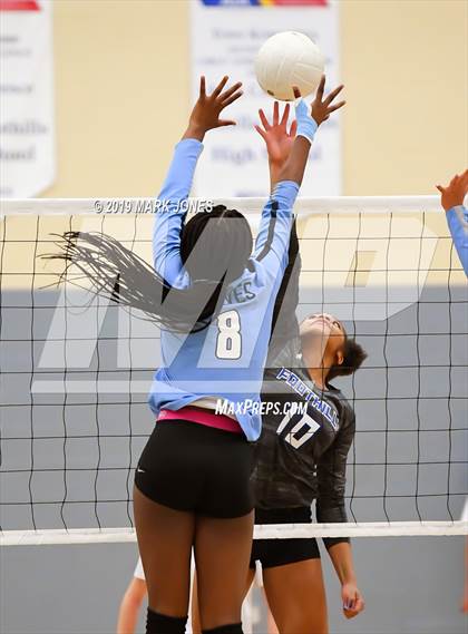 Thumbnail 3 in Estrella Foothills vs Catalina Foothills (AIA 4A Round 1 Playoff)  photogallery.
