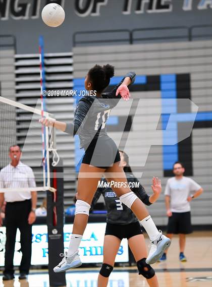 Thumbnail 3 in Estrella Foothills vs Catalina Foothills (AIA 4A Round 1 Playoff)  photogallery.
