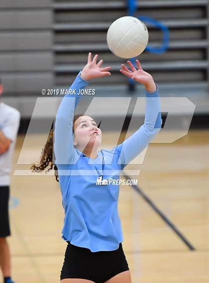 Thumbnail 2 in Estrella Foothills vs Catalina Foothills (AIA 4A Round 1 Playoff)  photogallery.