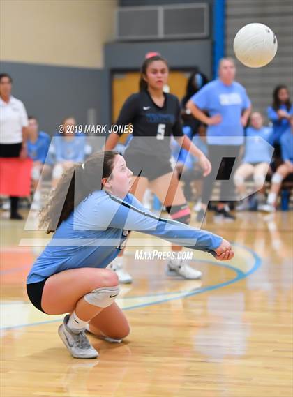 Thumbnail 2 in Estrella Foothills vs Catalina Foothills (AIA 4A Round 1 Playoff)  photogallery.