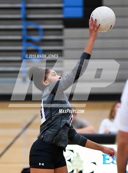 Thumbnail 2 in Estrella Foothills vs Catalina Foothills (AIA 4A Round 1 Playoff)  photogallery.