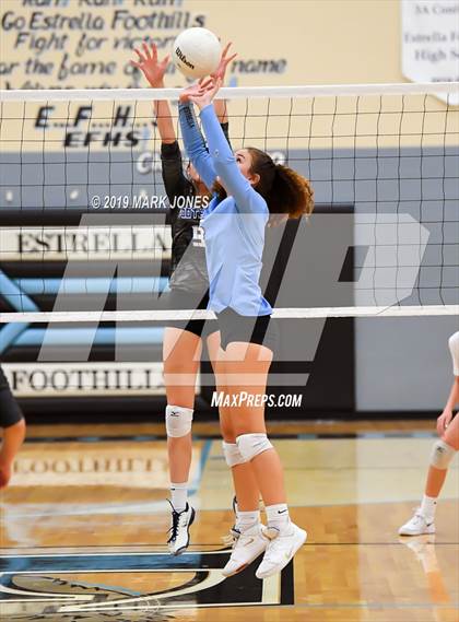 Thumbnail 1 in Estrella Foothills vs Catalina Foothills (AIA 4A Round 1 Playoff)  photogallery.