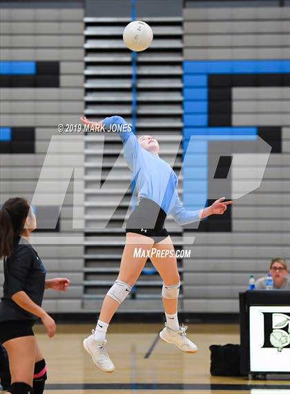 Thumbnail 2 in Estrella Foothills vs Catalina Foothills (AIA 4A Round 1 Playoff)  photogallery.