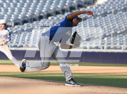 Thumbnail 2 in CIF San Diego Section All-Star Game photogallery.