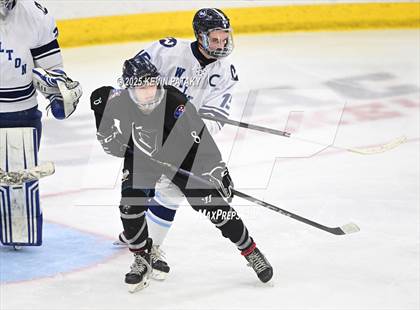 Thumbnail 1 in Joel Barlow/Weston/Abbott Tech vs. Wilton (CIAC DIII Semifinal) photogallery.
