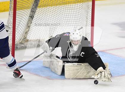 Thumbnail 2 in Joel Barlow/Weston/Abbott Tech vs. Wilton (CIAC DIII Semifinal) photogallery.