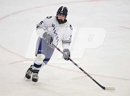 Thumbnail 2 in Joel Barlow/Weston/Abbott Tech vs. Wilton (CIAC DIII Semifinal) photogallery.