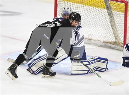 Thumbnail 1 in Joel Barlow/Weston/Abbott Tech vs. Wilton (CIAC DIII Semifinal) photogallery.