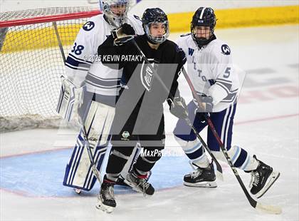 Thumbnail 3 in Joel Barlow/Weston/Abbott Tech vs. Wilton (CIAC DIII Semifinal) photogallery.