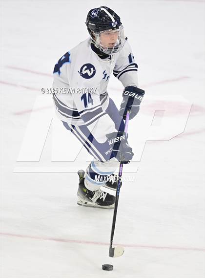 Thumbnail 3 in Joel Barlow/Weston/Abbott Tech vs. Wilton (CIAC DIII Semifinal) photogallery.