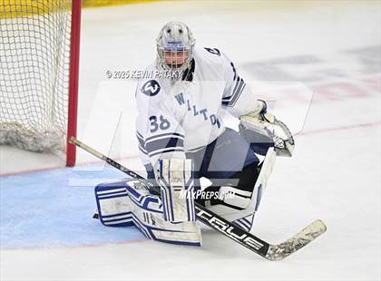 Thumbnail 3 in Joel Barlow/Weston/Abbott Tech vs. Wilton (CIAC DIII Semifinal) photogallery.