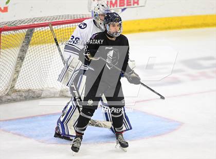 Thumbnail 2 in Joel Barlow/Weston/Abbott Tech vs. Wilton (CIAC DIII Semifinal) photogallery.