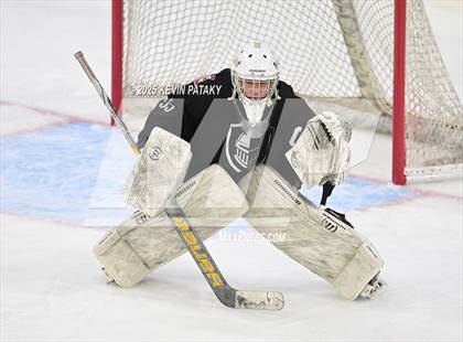 Thumbnail 1 in Joel Barlow/Weston/Abbott Tech vs. Wilton (CIAC DIII Semifinal) photogallery.
