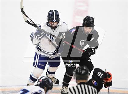 Thumbnail 1 in Joel Barlow/Weston/Abbott Tech vs. Wilton (CIAC DIII Semifinal) photogallery.