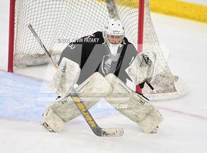 Thumbnail 3 in Joel Barlow/Weston/Abbott Tech vs. Wilton (CIAC DIII Semifinal) photogallery.