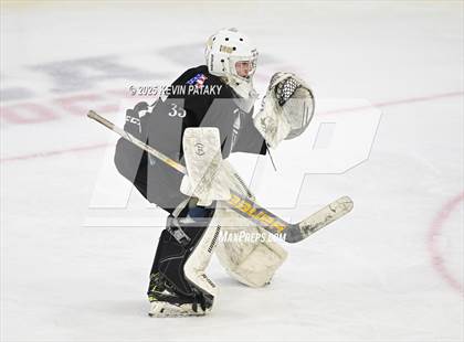 Thumbnail 1 in Joel Barlow/Weston/Abbott Tech vs. Wilton (CIAC DIII Semifinal) photogallery.