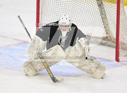 Thumbnail 3 in Joel Barlow/Weston/Abbott Tech vs. Wilton (CIAC DIII Semifinal) photogallery.