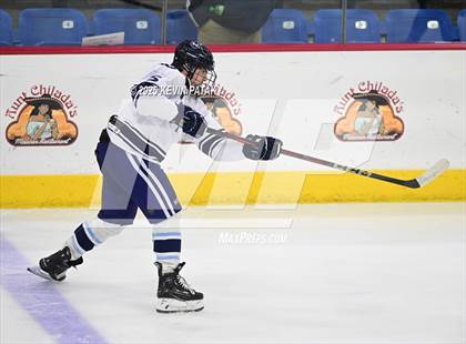 Thumbnail 1 in Joel Barlow/Weston/Abbott Tech vs. Wilton (CIAC DIII Semifinal) photogallery.
