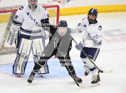 Thumbnail 3 in Joel Barlow/Weston/Abbott Tech vs. Wilton (CIAC DIII Semifinal) photogallery.