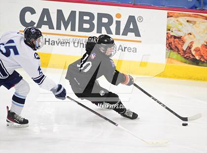 Thumbnail 1 in Joel Barlow/Weston/Abbott Tech vs. Wilton (CIAC DIII Semifinal) photogallery.