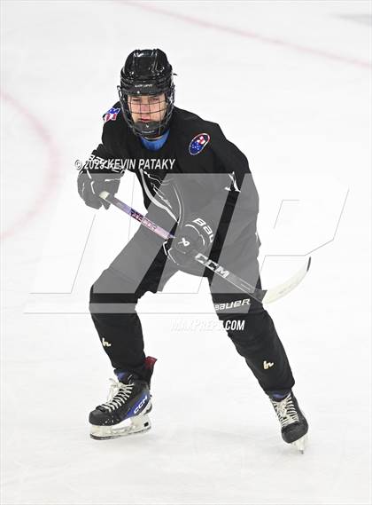 Thumbnail 2 in Joel Barlow/Weston/Abbott Tech vs. Wilton (CIAC DIII Semifinal) photogallery.