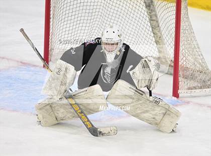 Thumbnail 3 in Joel Barlow/Weston/Abbott Tech vs. Wilton (CIAC DIII Semifinal) photogallery.
