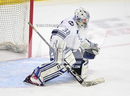 Thumbnail 1 in Joel Barlow/Weston/Abbott Tech vs. Wilton (CIAC DIII Semifinal) photogallery.
