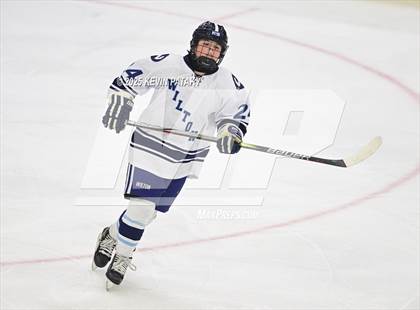 Thumbnail 2 in Joel Barlow/Weston/Abbott Tech vs. Wilton (CIAC DIII Semifinal) photogallery.