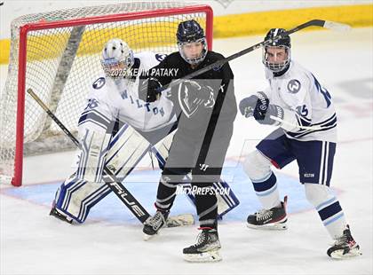 Thumbnail 2 in Joel Barlow/Weston/Abbott Tech vs. Wilton (CIAC DIII Semifinal) photogallery.